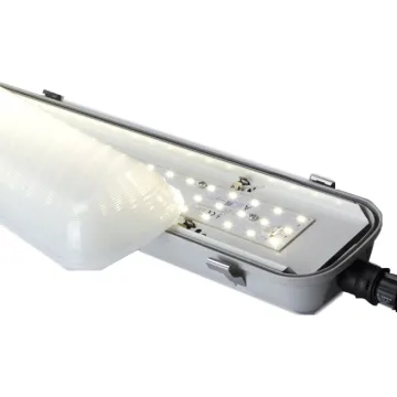 Luminaire réglette LEDS étanche pour hotte de cuisine et restaurant